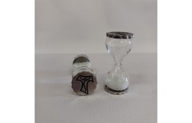 Clessidra vetro con sabbia bianca e basi ottone ricoperto argento .MIS.2X4,5CM