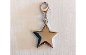 Charms metallo con stella .MIS.2X2CM