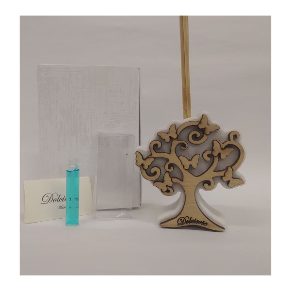 Profumatore in resina con albero legno.Scatola,bastoncini ,portaconfetti in pvc e profumino compresi.MIS.7X7,5CM