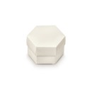 Scatola esagonale in cartoncino, fondo e coperchio , colore seta bianco.Mis.8x5,5cm
