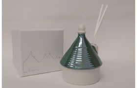 Profumatore ceramica lucida,compreso di scatola e bastoncini.MIS.6,5XH10CM