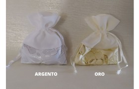 Sacchetto cotone con decoro oro o argento.MIS.10X12CM