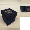 Scatola cartone con fiore su coperchio..MIS.7X7XH7,5CM