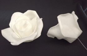 Rosa in lattice.DIAM.11CM H8CM