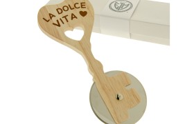 Tagliapizza chiave legno,scatola compresa.CM18