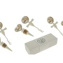 Set vino metallo con inserti legno ,scatola compresa.ASS.3 CM.12,5