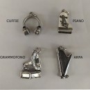 Ciondoli strumenti musicali in ottone bagno argento.H 3CM MADE IN ITALY