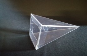 Cono pvc con foro CM12