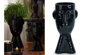 Vaso in vetro forma viso nero. CM 23