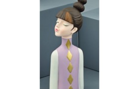 Mezzo busto donna in resina. CM 20