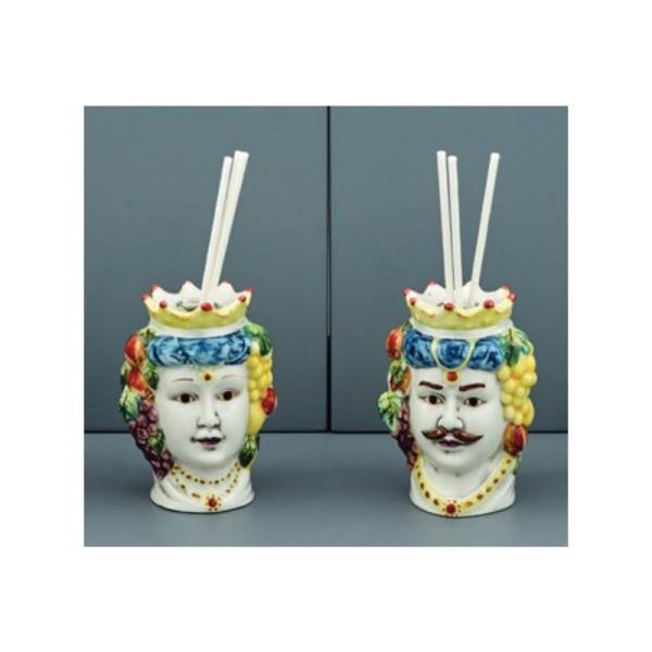 Profumatore ceramica stile siciliano. CM 9
