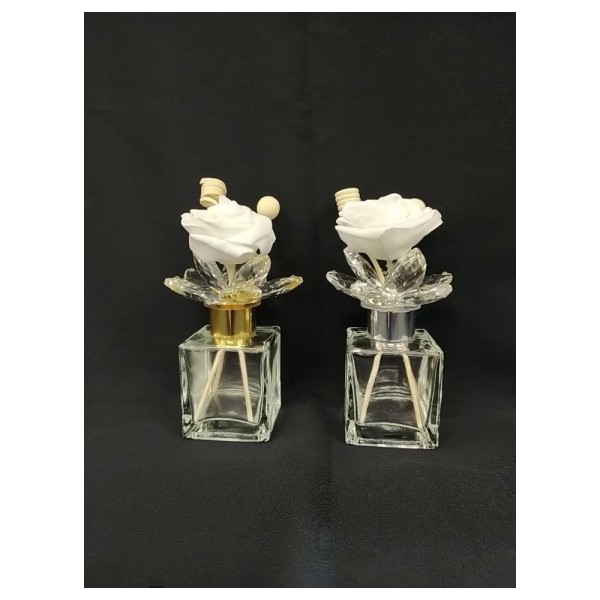 Profumatore vetro con fiore cristallo scatola e bastoncini compresi.Mis.6,5 x6,5 x7 H14cm