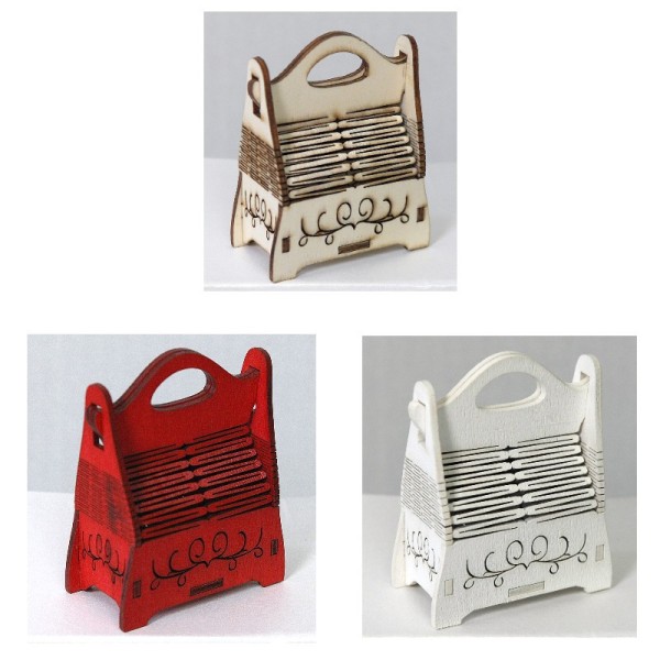 Bustina legno traforata.Mis.7x6x3cm