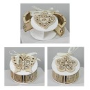 Scatola legno bicolore con applicazione legno. Ass.3 Mis.7x3,8cm