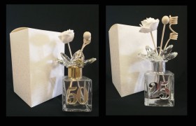 Profumatore vetro con applicazione,bastoncini e scatola compresi. CM 11,5x5,5