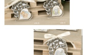 Applicazione albero tipo legno con inserto a cuore. Mis.5x H 6cm