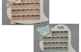 Set 24 barattoli vetro con dettagli baby e mobiletto legno forma orsetto. CM 39x48
