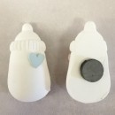 Biberon in gesso con calamita. CM 5