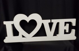 Scritta MDF bianca"LOVE" CM 65 H 20/25