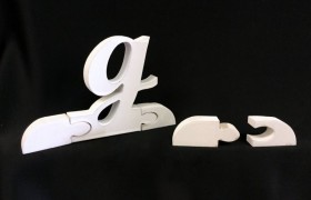 Coppia tasselli in legno,incastro a puzzle, per lettere maiuscole e minuscole. CM 5x2 H 3 (singolo)
