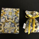 Sacchetto tessuto stampa maioliche.CM 14x10.5 MADE IN ITALY