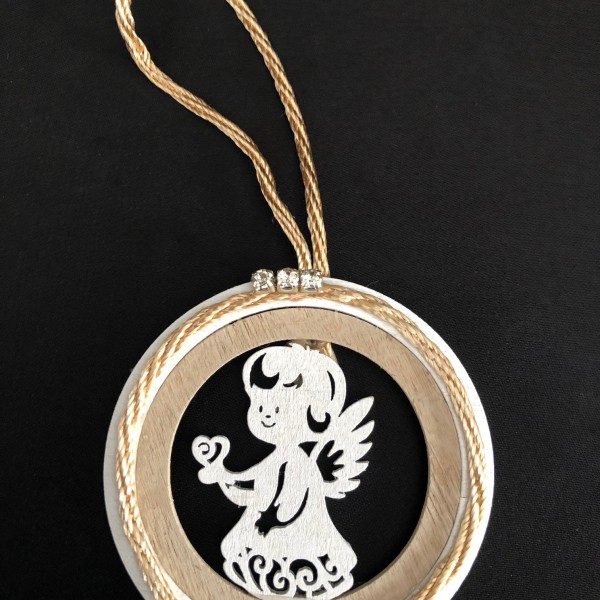 Tondo legno con angelo e applicazione strass. Diam. 6
