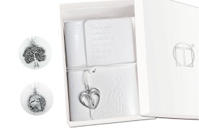 Notes di pelle ad anelli, con ciondolo ottone bagno argento e scatola. MADE IN ITALY
