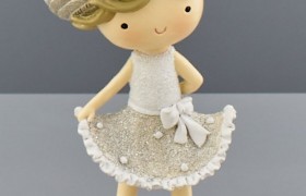 Bimba in resina con dettagli glitter. CM 7x5 H 11.5