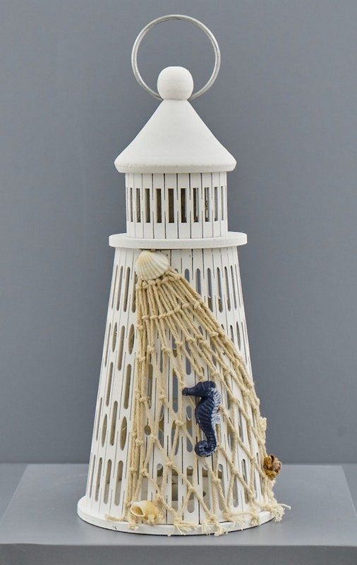 Faro legno con decori marinari e luce LED. CM 12x12 H 27