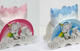 Scatola legno e sacchettino con unicorno e arcobaleno, rosa o azzurro. CM 9x3.5 H 8.5