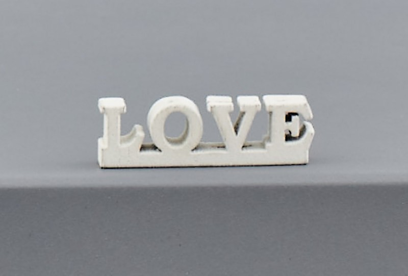 Set 36 scritte LOVE in legno. CM 3