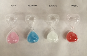 Clessidra vetro con sabbia colorata. H 6. Tempo 1 minuto.