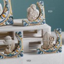 Icona resina con decoro maiolica e scatola. CM 9x9 MADE IN ITALY