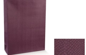 Shopper cartoncino con manico color vinaccia. CM 27.5x9.5 H 38