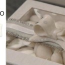 Fiocco porcellana bianca con pois oro o argento. CM 5