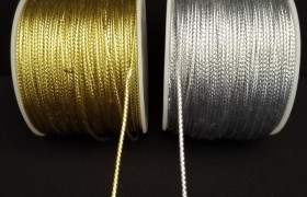 Cordino oro o argento. MT 100
