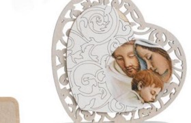 Cuore legno con Sacra Famiglia e traforo. H 11