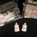 Set 12 gessi forma biberon con cuore rosa o azzurro. CM 2