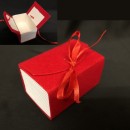 Scatola libro vellutino con nastro. CM 8x5 H 4