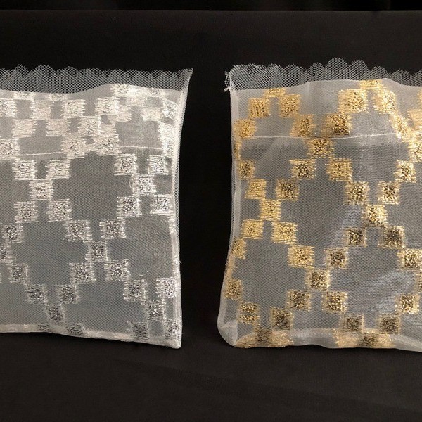 Sacchetto tulle con ricami oro e argento. CM 11x13 MADE IN ITALY