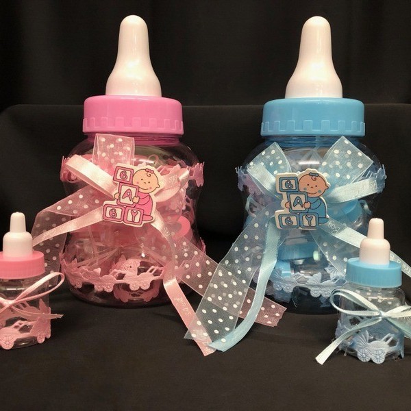 Biberon contenitore con 10 biberon plastica decorati all'interno, rosa o azzurro. H 23