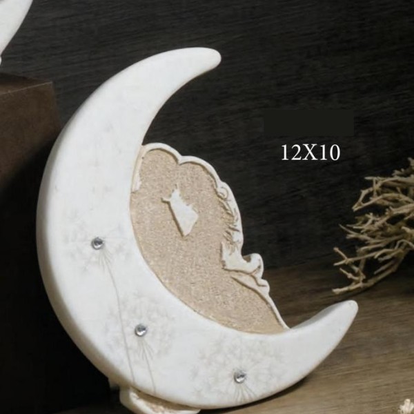 Luna in resina con sposi e dettagli strass, scatolina pvc porta confetti interna e scatola. CM 12x10 MADE IN ITALY