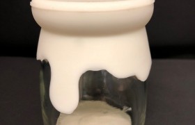 Barattolino vetro e silicone bianco. Diam. 5.5 H 7.5