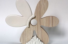Fiore legno e porcellana bianca. CM 15x3 H 13