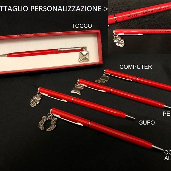 Penna metallo con scrittaPERSONALIZZABILE con ciondolo ottone bagno argento con scatola. CM 13 MADE IN ITALY