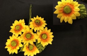 Mazzo 6 girasoli con foglia. Diam. 5.5