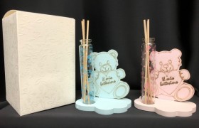 Profumatore provetta vetro con base legno orsetto baby, rosa o azzurro con scatola. Base CM 10x7 H 12