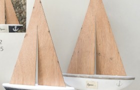 Veliero resina con vela legno. Ass 2. CM 34 H 49