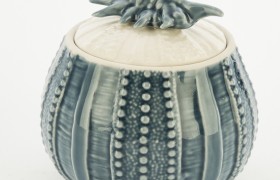 Scatola ceramica turchese, tema marino. CM 12