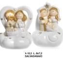 Salvadanaio in resina lucida con natività. Ass 2. H 10.5